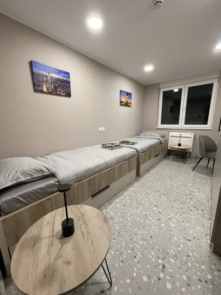 Room no.9
